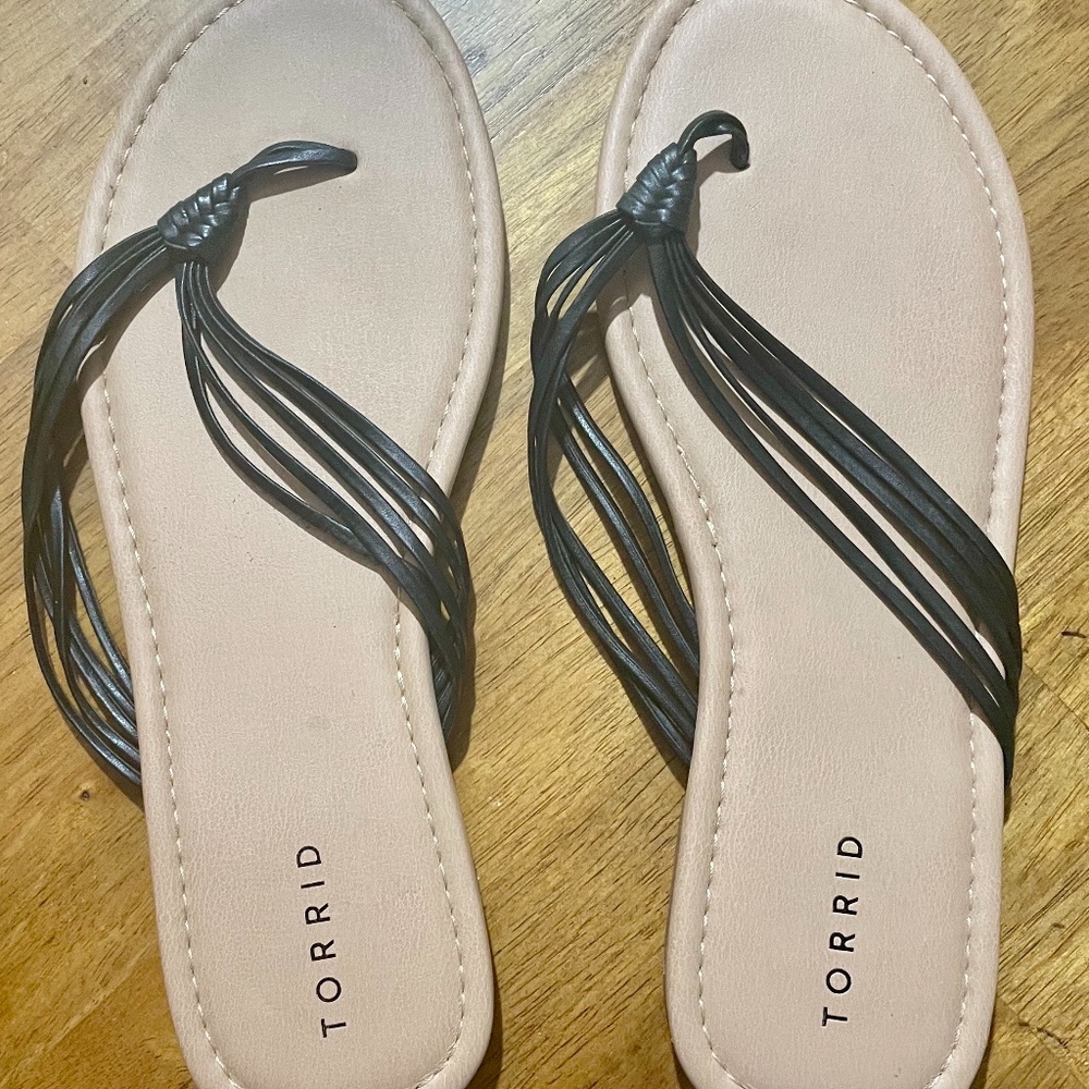 Size 11W Torrid Black and Tan Sandals